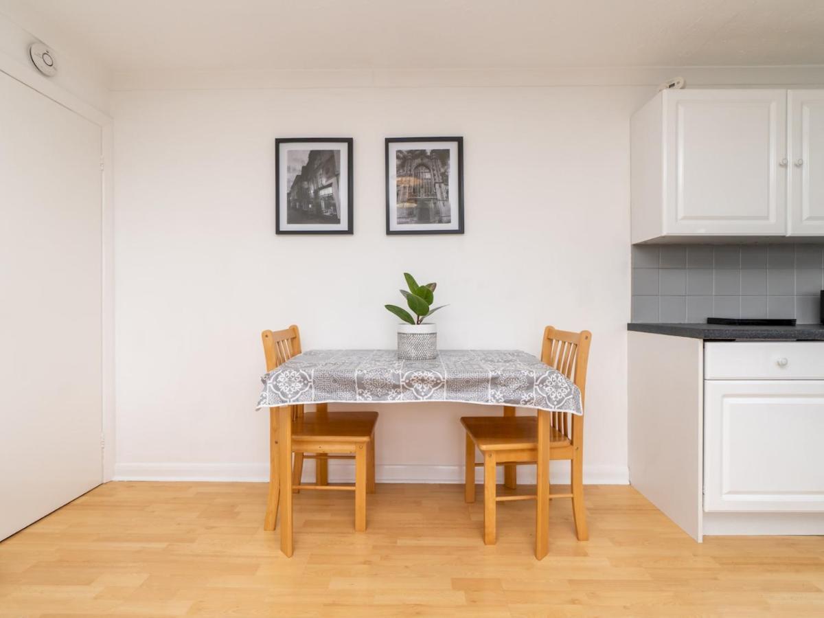 Апартаменты Pass The Keys One Bed Flat With Stunning Views And Free Parking Бат Экстерьер фото